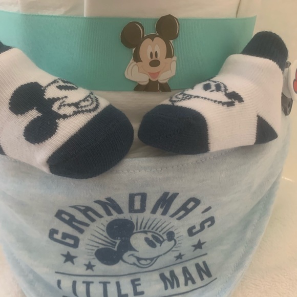 New Mickey Mouse diaper cake.50 diapers, 3 bibs, 2pair of socks 3 pacifiers - Picture 5 of 12